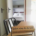 度假居 Tiny Haus Am Wallersee Bayerham