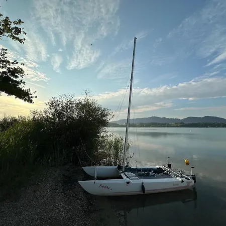 Tiny Haus Am Wallersee Casa de Férias